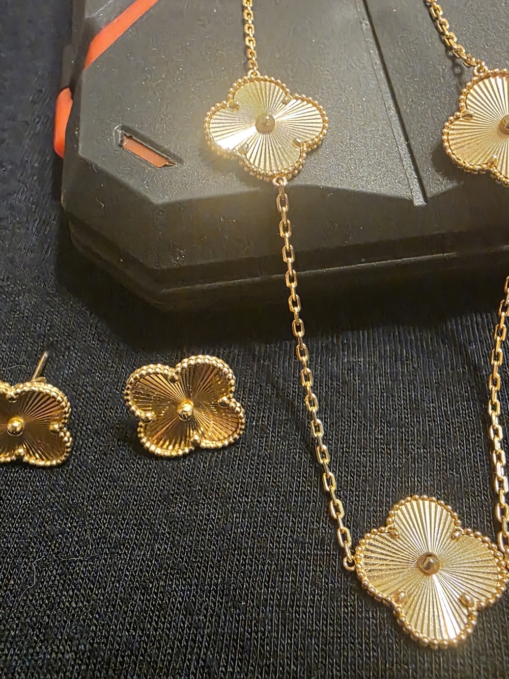 Gold Four-Leaf Clover Necklace and Stud Earring Set - Women Jewelry